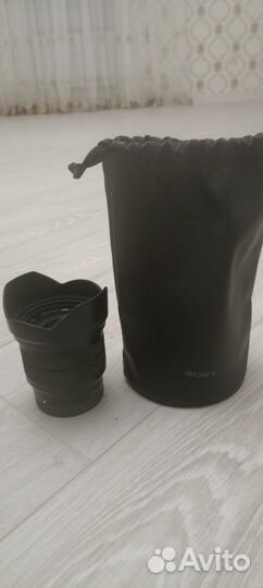 Объектив Sony E 10-18mm f/4 OSS