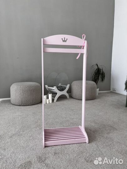 Детская коляска для кукол и вешалка