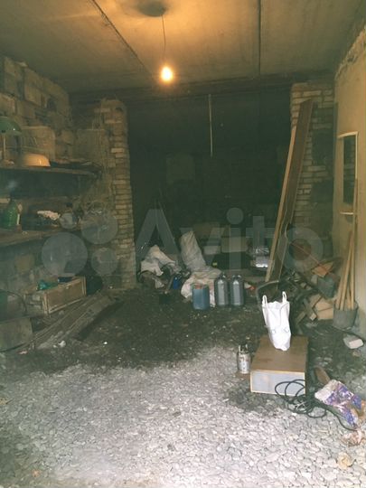 Гараж, > 30 м²