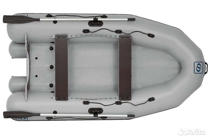 Лодка с мотором