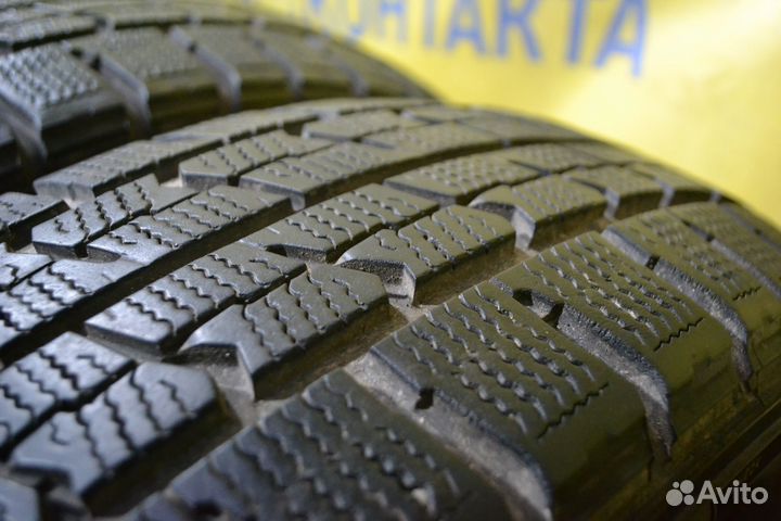 Goodyear Ice Navi Zea II 205/60 R16