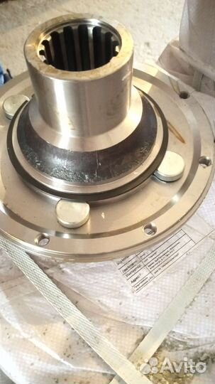 Фланец раздаточной коробки, фланец ручника