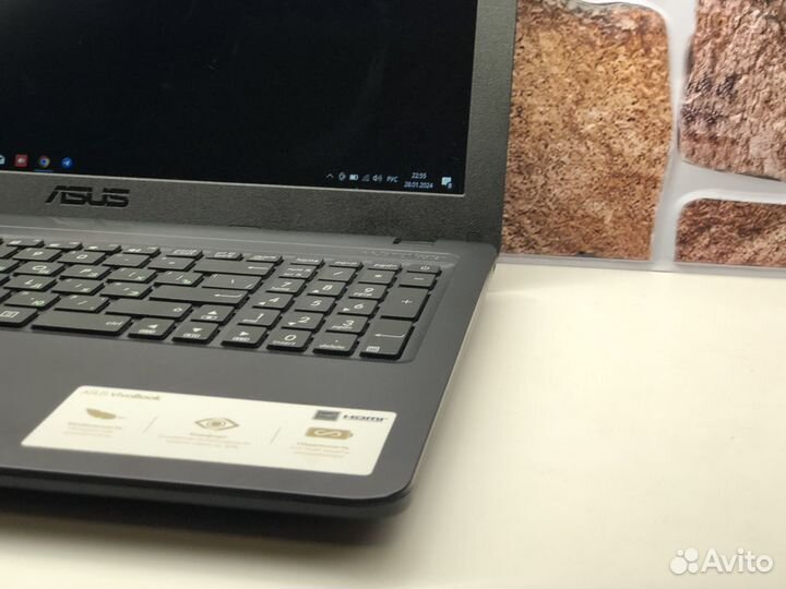 Asus новый ноутбук FHD/2,8GHz/ssd256/4gb