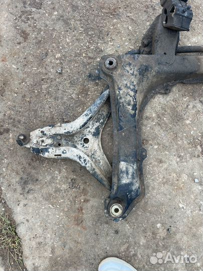 Подрамник на ауди 80 Audi 80