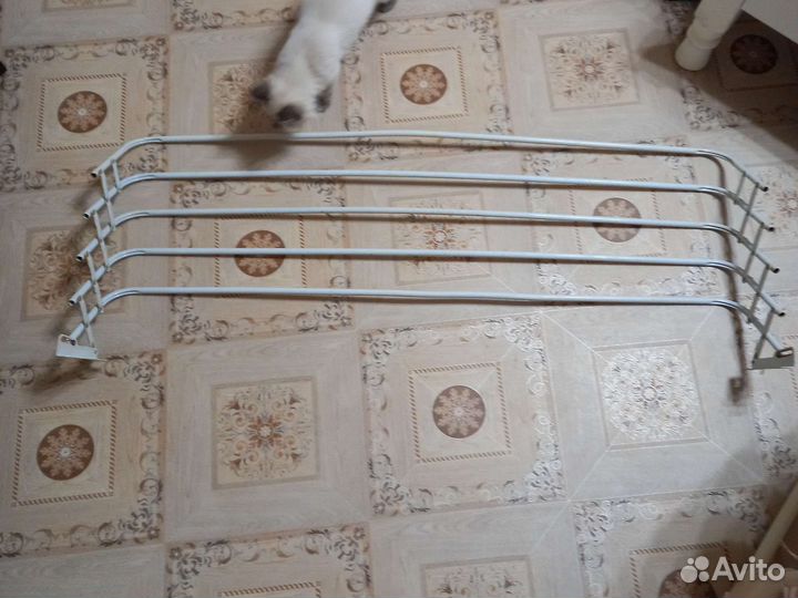 Сушилка для белья настенная раздвижная