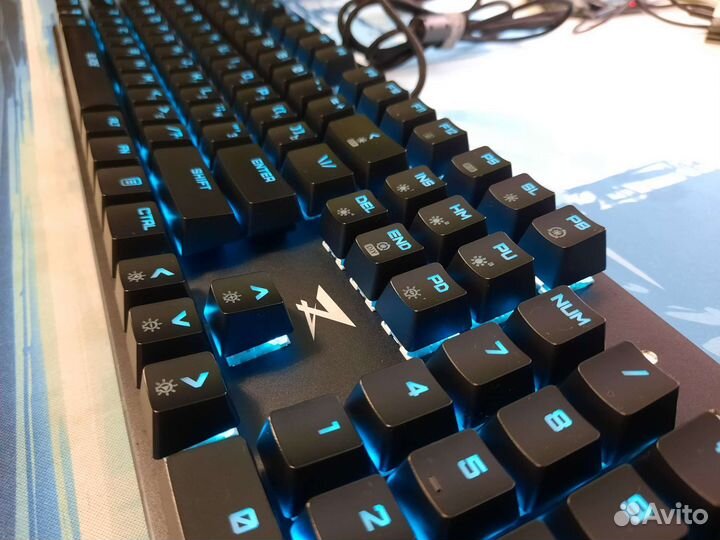 Механическая клавиатура ZET blade
