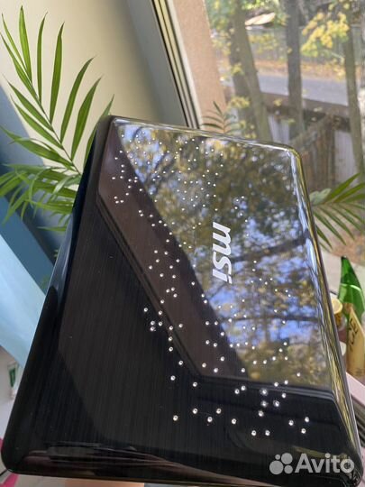 Нетбук msi u135dx