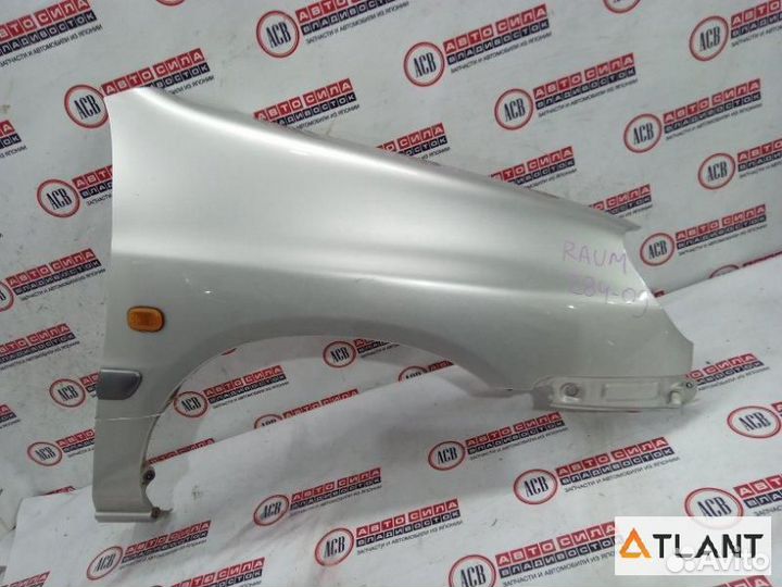 Крыло переднее правое toyota raum
