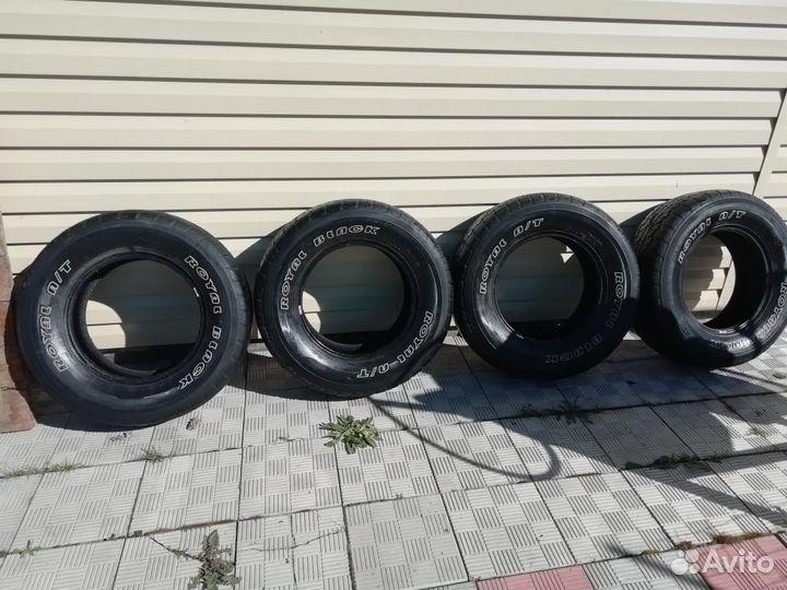 Royal Black Royal A/T 245/70 R16 106T