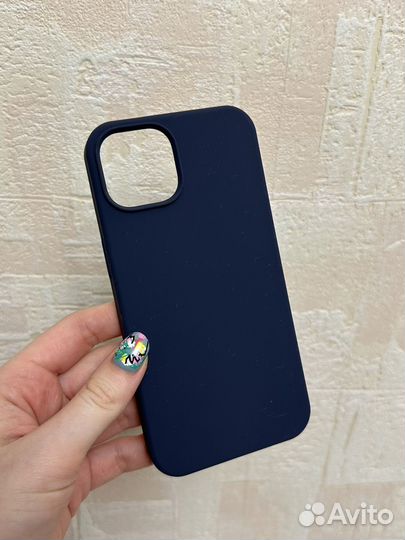 Чехлы на телефон iPhone 14