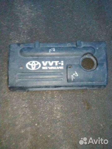 Toyota Corolla Avensis декоративная крышка двс