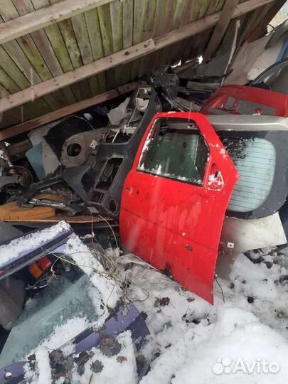 Volkswagen pointer дверь передняя правая