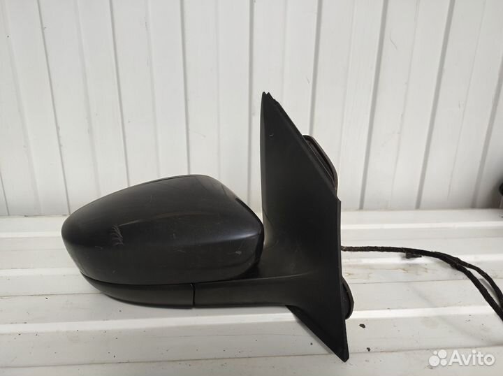 Зеркало правое Volkswagen Polo 09-15 Sedan