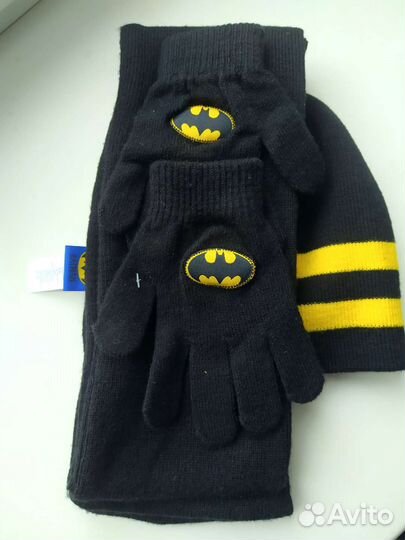 Комплект шапка шарф и варежки Batman