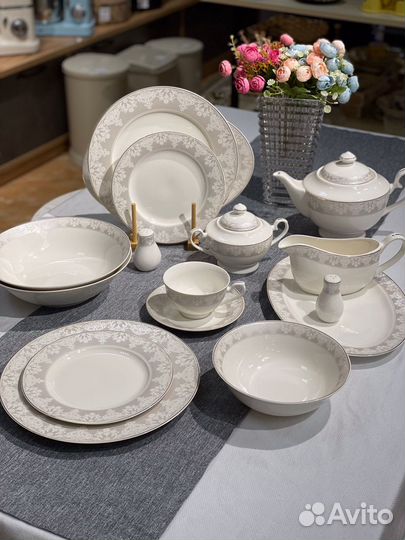 Чайно столовый сервиз на 12 персон
