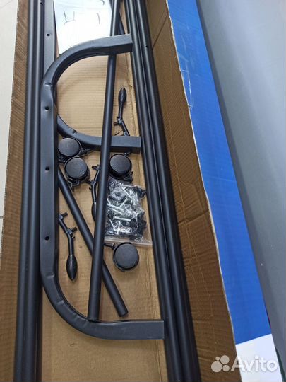 Вешалка напольная, 150 см х 110 см