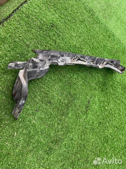 Кронштейн бампера левый Porsche Cayenne 957 6035