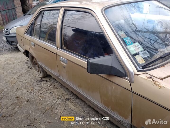 Стекла на Опель Рекорд е,астра G ф зафира а