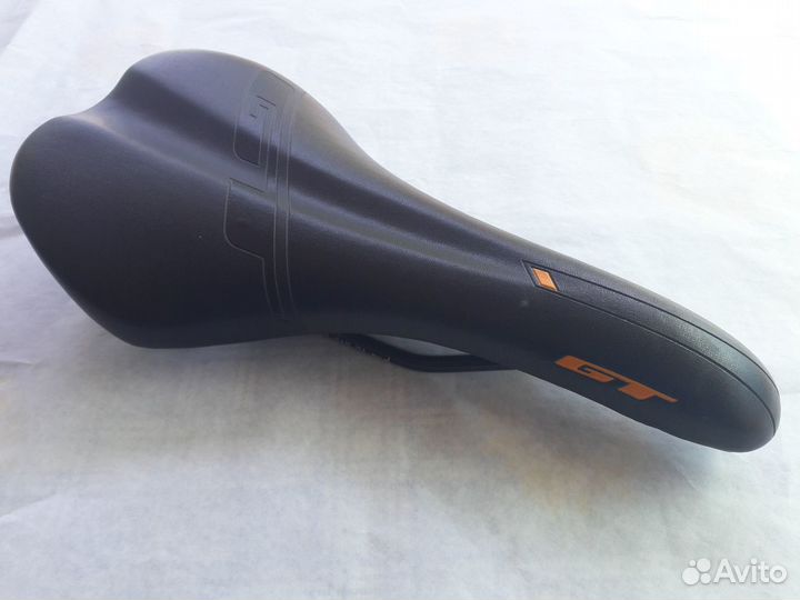 Седло велосипедное GT. Новое