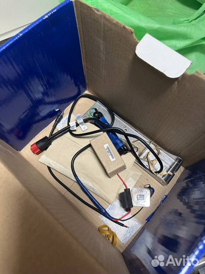 Эхолот Lowrance HDS carbon 9 с датчиком 3в1