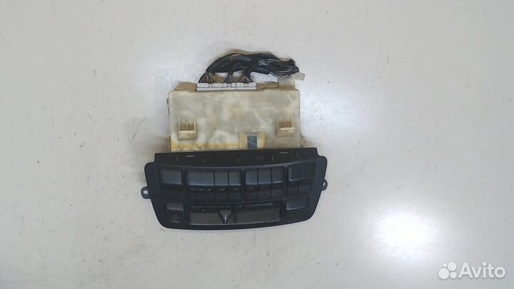 Переключатель отопителя Toyota Previa (Estima), 19