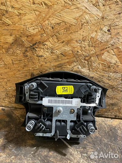 Подушка безопасности в руль Ниссан Альмера N16