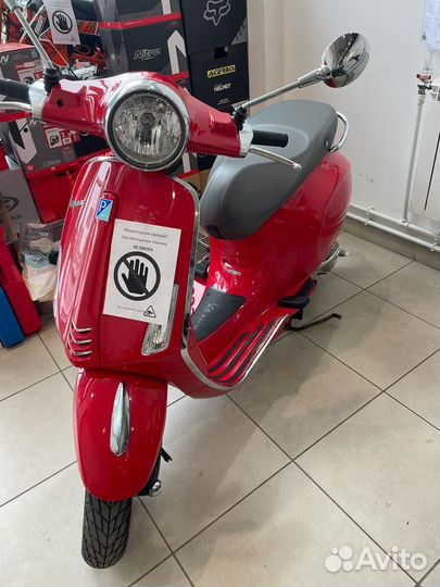 Скутер Piaggio Vespa Primavera 50 Красный