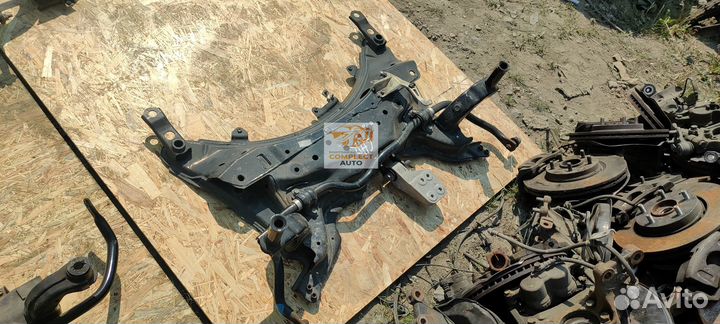 Подрамник передний Toyota C-HR (2016-2023)