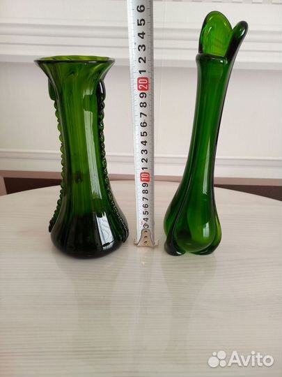 Вазы цветное зеленое стекло