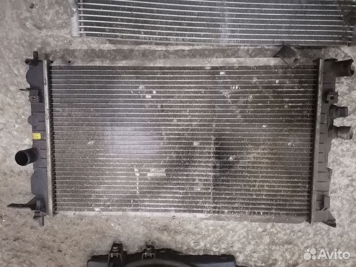 Радиатор Opel Vectra B