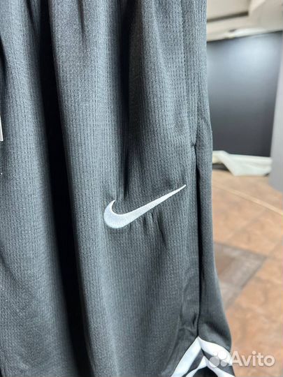 Шорты nike (3 вида)