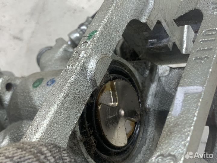 Суппорт задний левый Мitsubishi Оutlаndеr