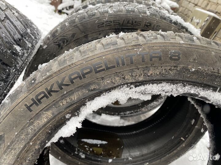 Nokian Tyres Hakkapeliitta 8 225/45 R18 95T