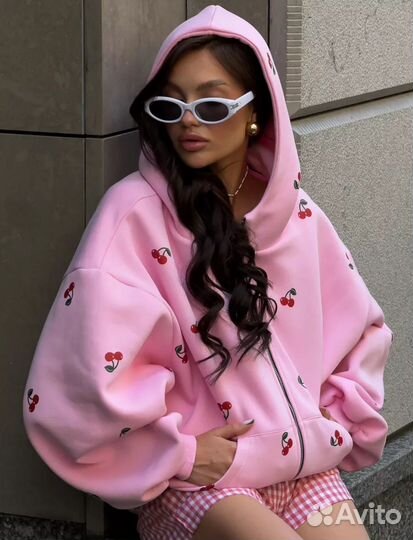 Зип худи с вишенками на молнии с начесом