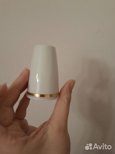 Солонка белая с золотом