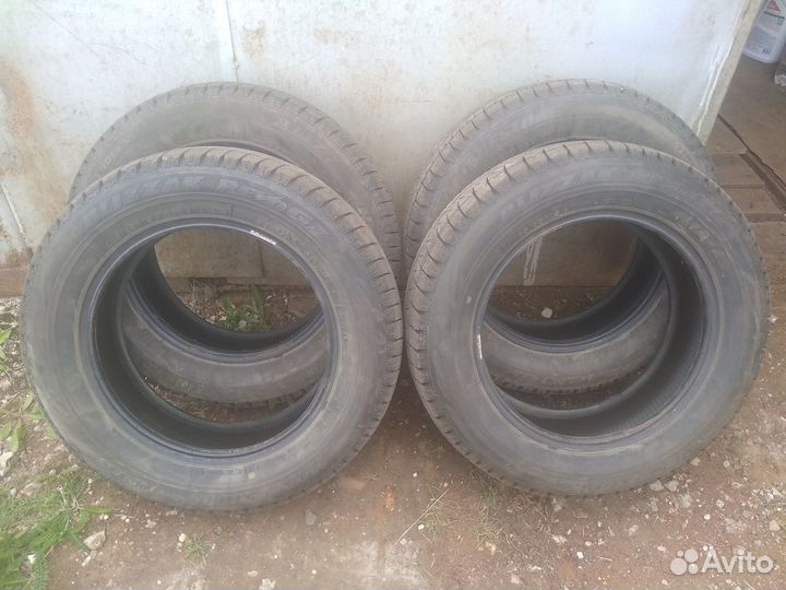 Шины 185 65 15 зима Bridgestone Blizzak Revo GZ