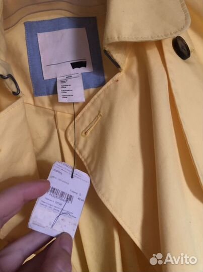 Плащ, джинсы Levis s