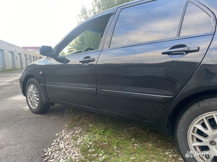 Mitsubishi Lancer 1.6 МТ, 2006, 270 000 км