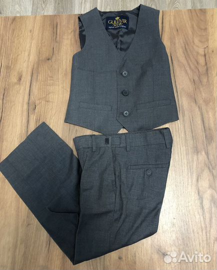 Костюм gulliver 128 штанишки, 134 жилетка
