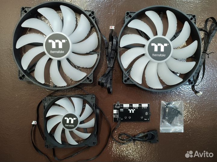 Вентиляторы Корпуса Thermaltake View 51 Tempered