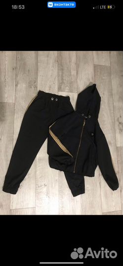 Спортивный костюм женский