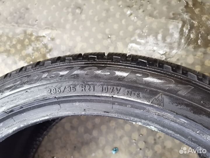 Pirelli Scorpion Winter 295/35 R21 107V