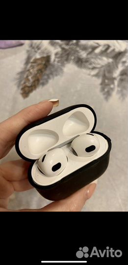 AirPods max белые