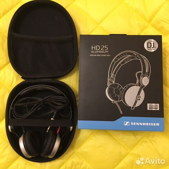 Наушники Sennheiser HD 25 Aluminium 70 Ом + кейс