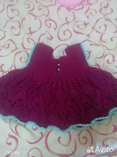 Вязаное платье ручной работы