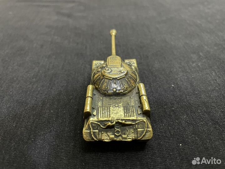 Танк ис-3 (бронза) 1945-1946 гг брак