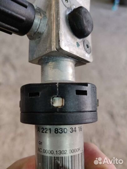 Трубка кондиционера на Мерседес-A2218303416