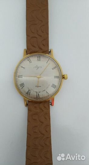 Антикварные позолоченные часы 