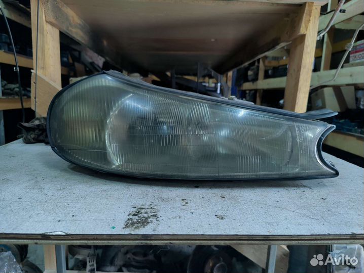 Фара передняя правая ford mondeo 2
