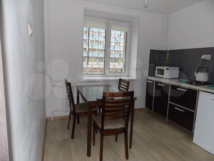 1-к. квартира, 35 м², 1/10 эт.